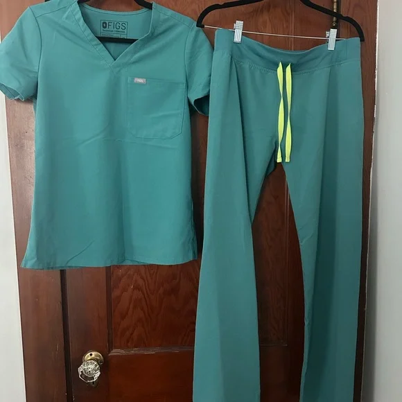 Figs Teal Scrub Set with Yellow Drawstring - Picture 1 of 1